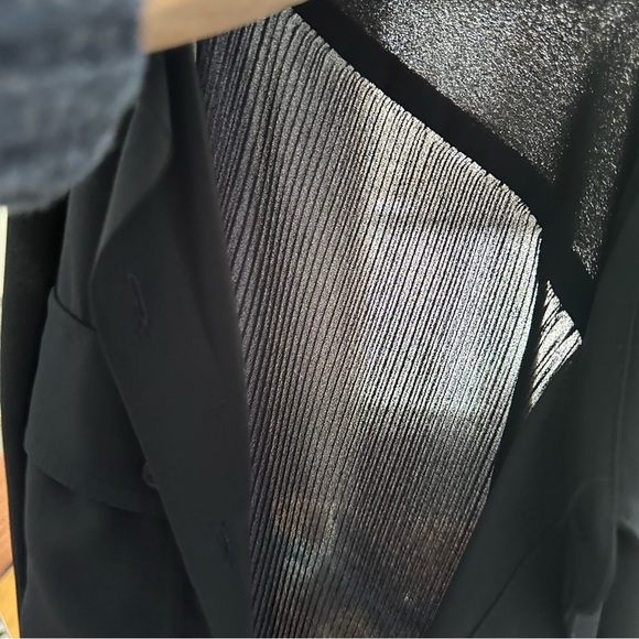 Jones New York Button-Up Top with pleated back & rollable long sleeves, Size Sm - Picture 7 of 7